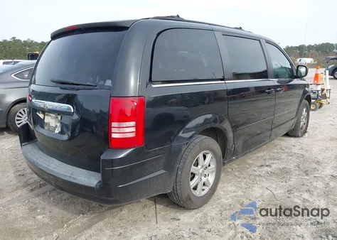 2008 Chrysler Town & Country Touring from USA, damaged, VIN 2A8HR54P48R641109